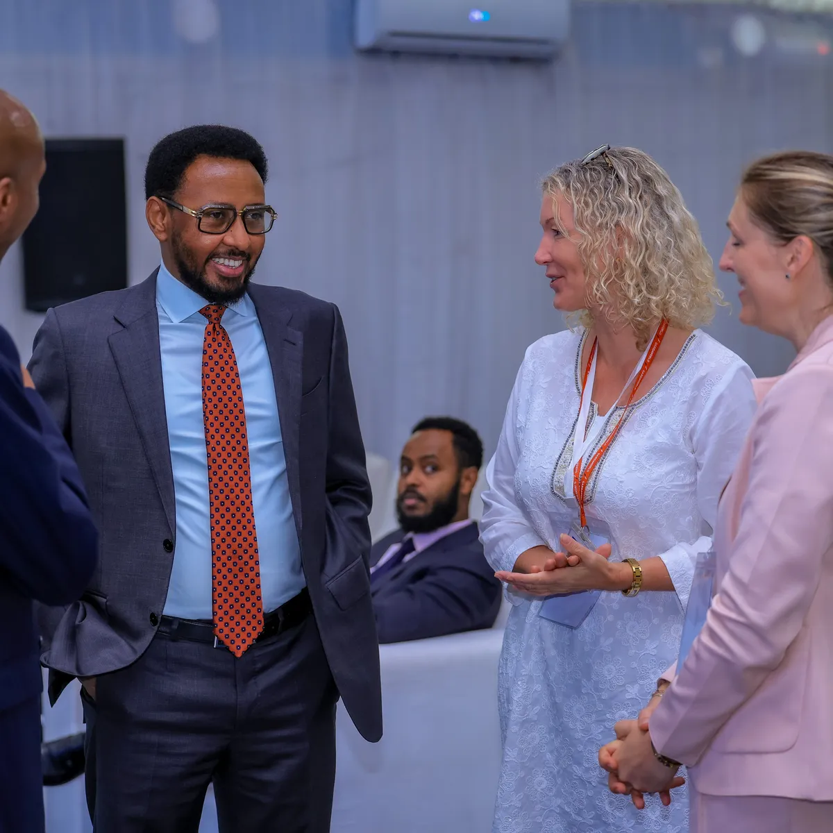 Somali minister talking with development partners at a Gargaara event